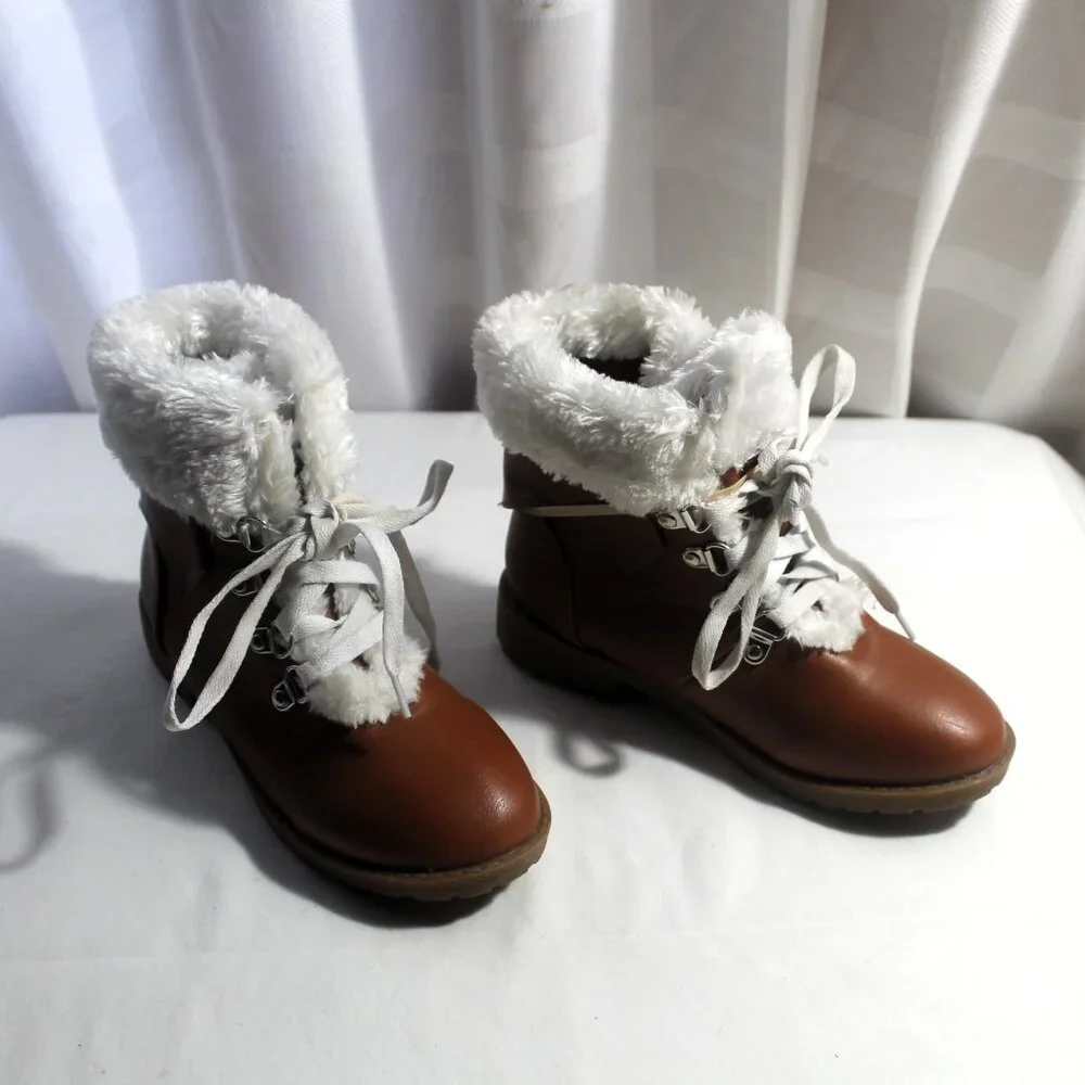 2/$10 Girls Link Booties Size 1 NWT